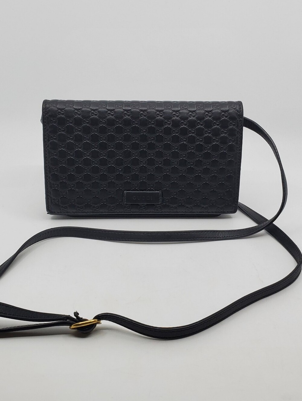 Gucci Microguccissima Crossbody Wallet On Stap